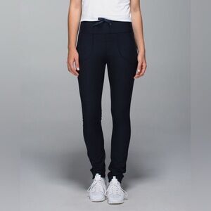 Lululemon Skinny Will Pant - Inkwell / Black - size 6